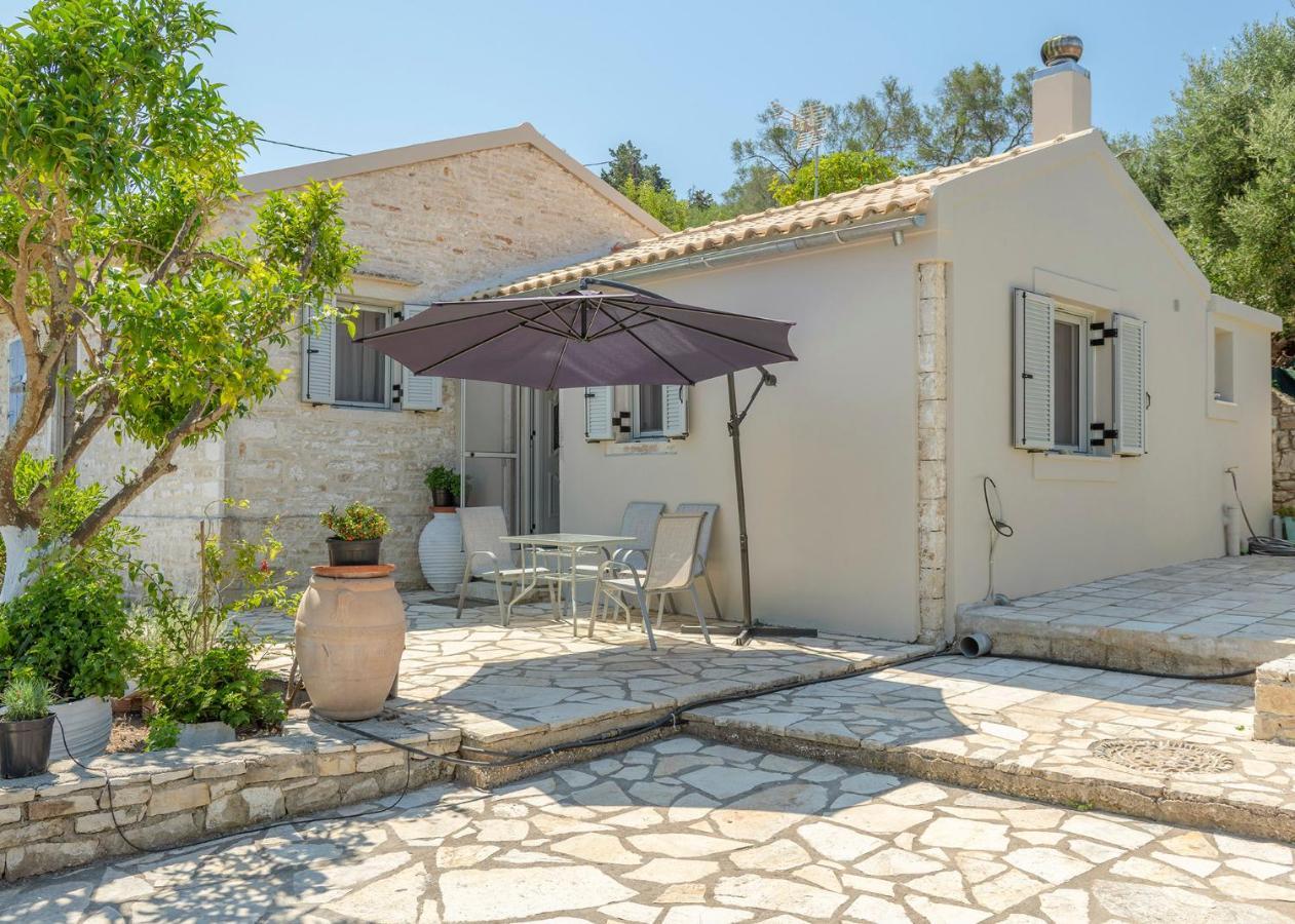 Emilios Stone House Villa ไกออส ภายนอก รูปภาพ