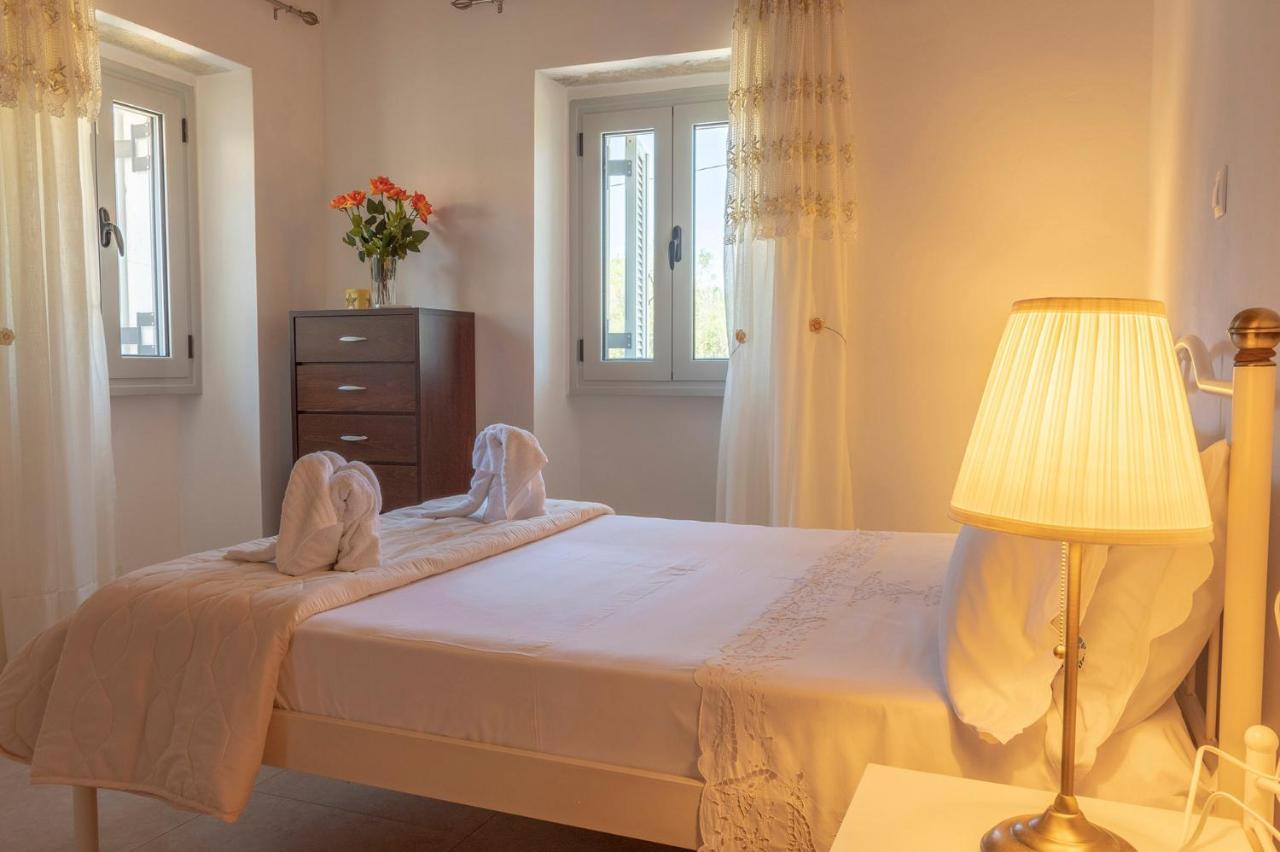Emilios Stone House Villa ไกออส ภายนอก รูปภาพ